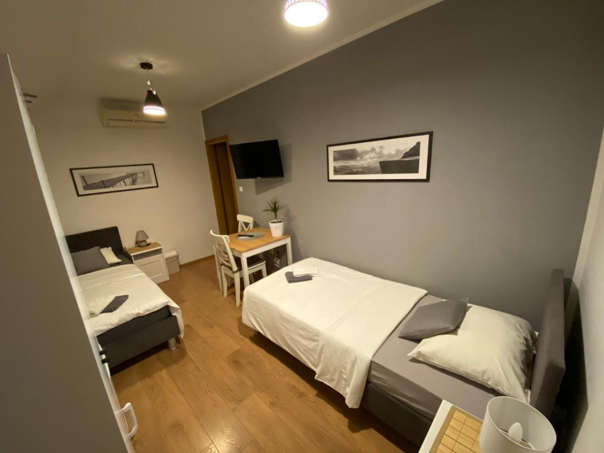 Guest House Lucija Buzin Eksteriør bilde