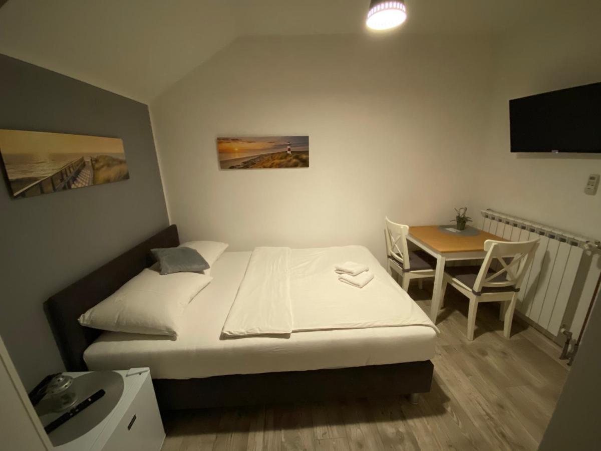 Guest House Lucija Buzin Eksteriør bilde