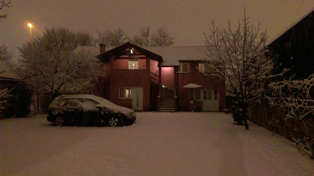 Guest House Lucija Buzin Eksteriør bilde